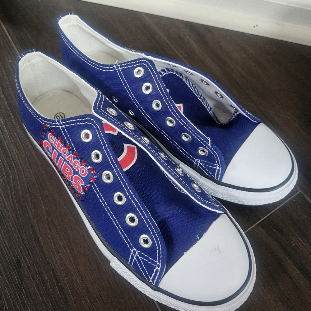 Chicago Cubs Bling Ladies Tennis Shoes.   Size 10